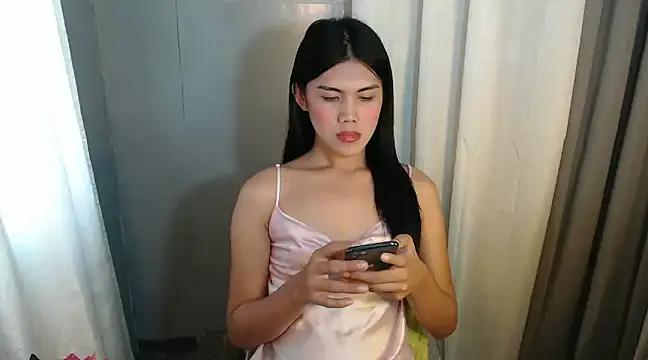 Delicate Savannah online show from December 2024 04:23:01 AM