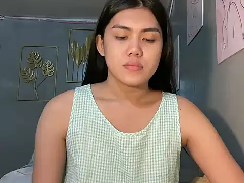 Delicate Savannah online show from October 2025 02:57:01 PM