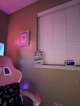 Tikalalin online show from October 2025 12:41:02 PM