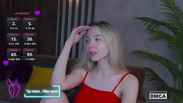 Holl1Would online show from February 2025 10:37:01 PM