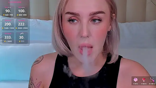 LianaFord online show from October 2025 10:43:02 PM