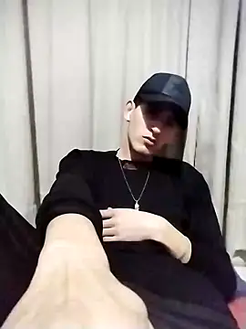 Snapshot of BIG___BEN chatting on December 2024 12:28:01 PM BIG BEN online show from December 2024 12:28:01 PM