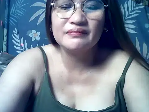 Snapshot of Amazing_Angel22 chatting on May 2026 11:35:01 PM Amazing Angel22 online show from May 2026 11:35:01 PM