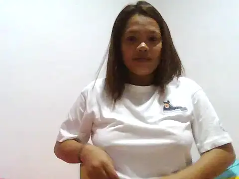 Snapshot of Silly_Girl21 chatting on June 2026 08:40:02 PM Silly Girl21 online show from June 2026 08:40:02 PM