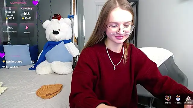 KateJonson online show from December 2024 04:29:02 PM