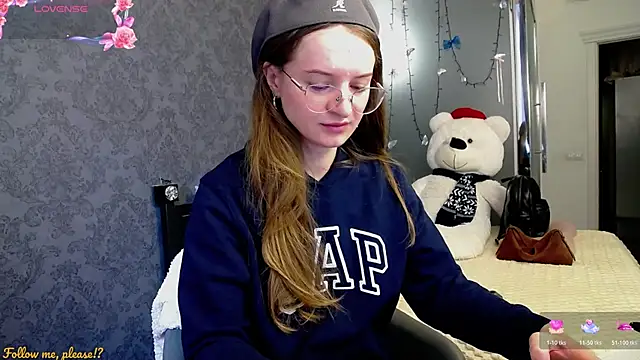 KateJonson online show from October 2025 06:47:01 AM