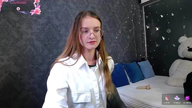 KateJonson online show from June 2026 01:11:01 PM