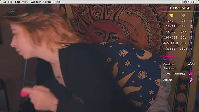 Kryptosworld online show from January 2025 04:45:01 PM