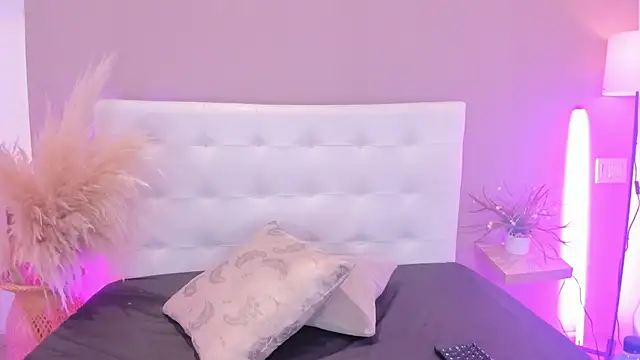 MelanyShayk online show from March 2025 02:56:01 PM