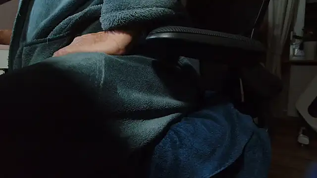 suedel65 online show from September 2025 04:01:01 AM