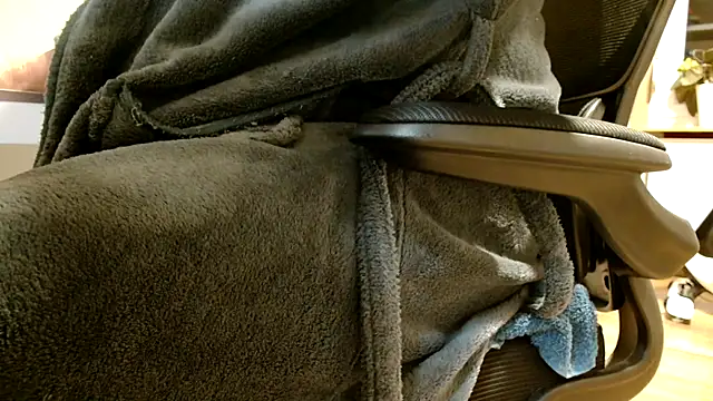 suedel65 online show from November 2025 04:46:01 AM