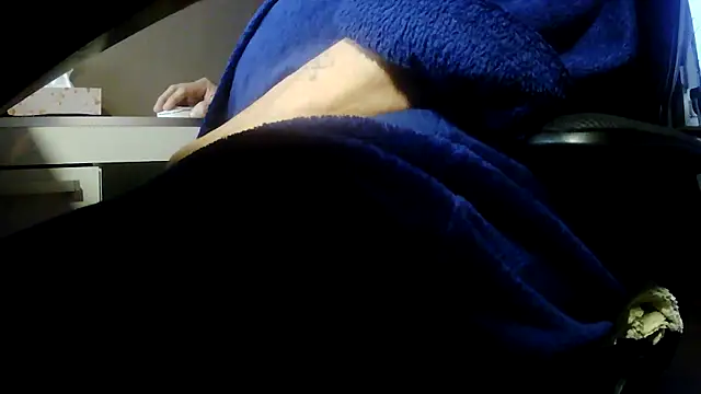 suedel65 online show from April 2026 04:46:01 AM