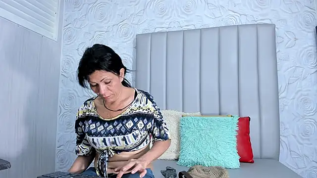 Cleopatra Trans online show from December 2025 01:06:01 PM