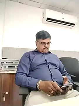 Desi Londa 143 online show from March 2026 09:03:01 AM