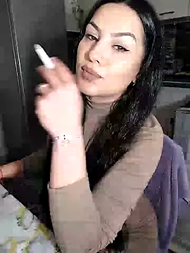 hot-babygirl online show from March 2025 08:11:01 PM