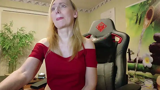 HotLana69 online show from March 2026 06:45:02 PM