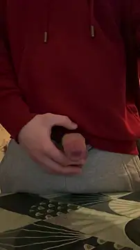 Snapshot of yann2392 chatting on December 2025 04:14:01 PM yann2392 online show from December 2025 04:14:01 PM