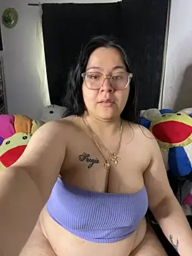 MsConejitaa online show from April 2026 04:04:01 PM