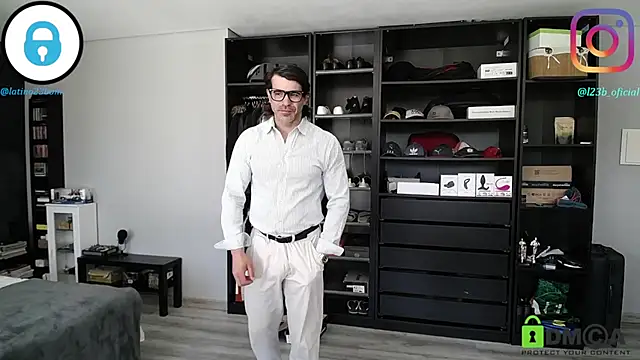 Snapshot of samricci21 chatting on March 2026 12:05:02 PM samricci21 online show from March 2026 12:05:02 PM