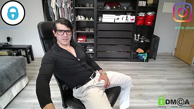 Snapshot of samricci21 chatting on April 2026 01:11:01 PM samricci21 online show from April 2026 01:11:01 PM