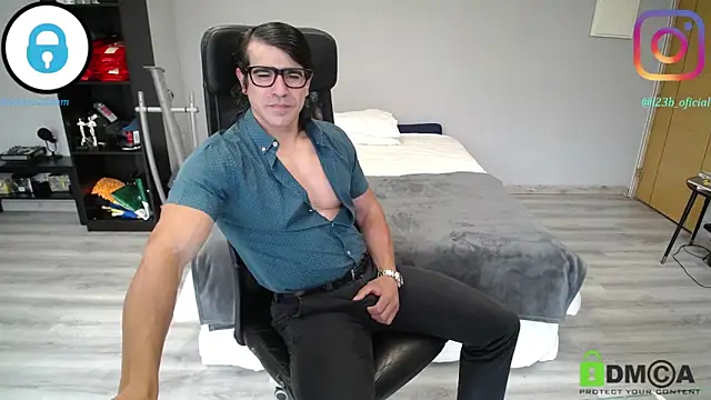 Snapshot of samricci21 chatting on April 2026 10:54:02 AM samricci21 online show from April 2026 10:54:02 AM