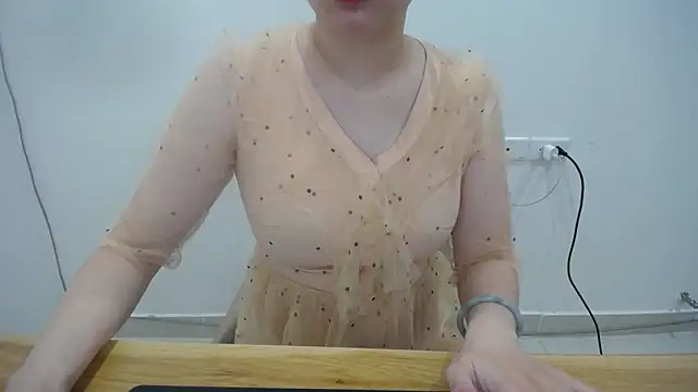 Leiershery online show from September 2025 01:42:02 AM