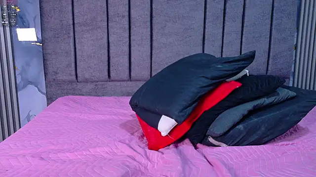 DANIK STAR online show from October 2025 03:24:02 PM