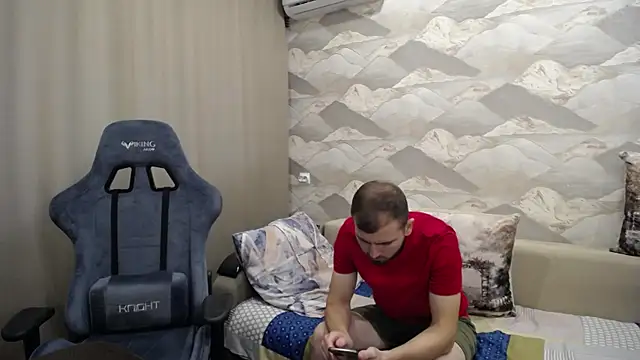 SerzhKorol1 online show from September 2025 01:05:01 PM