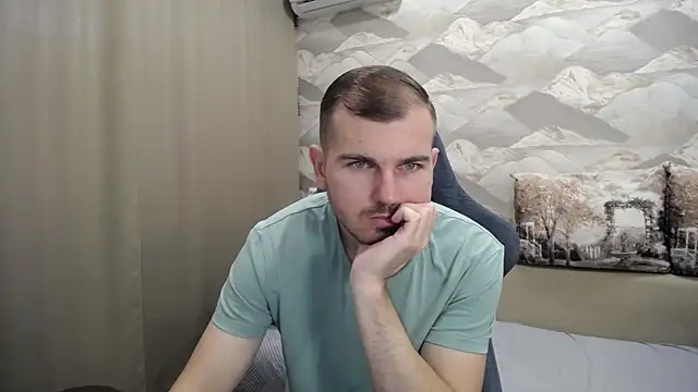 SerzhKorol1 online show from October 2025 07:39:02 AM