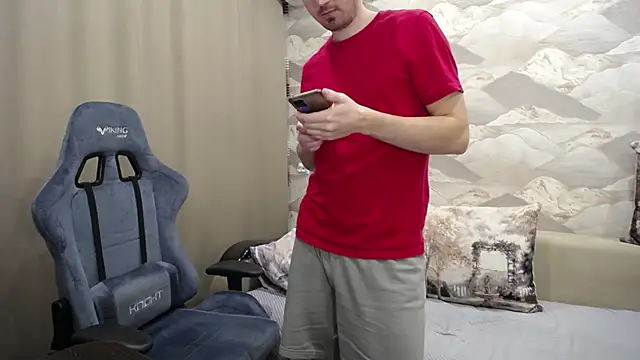 SerzhKorol1 online show from October 2025 11:21:02 AM