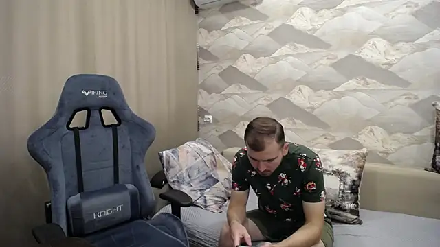 SerzhKorol1 online show from October 2025 07:22:01 AM