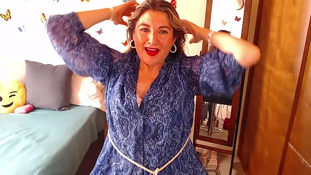 Jolie-Mature online show from January 2025 09:14:02 PM