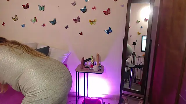 Jolie-Mature online show from March 2025 07:59:02 PM