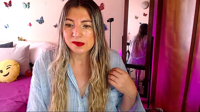 Jolie-Mature online show from March 2026 08:02:02 PM