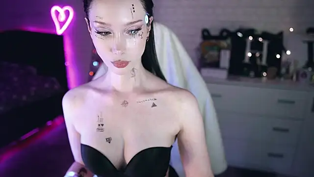  Uindi  online show from January 2025 05:06:01 PM