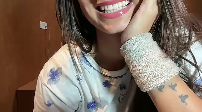 Snapshot of riya_stream chatting on February 2025 04:32:01 PM riya stream online show from February 2025 04:32:01 PM