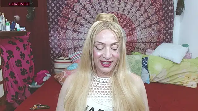 elena evans online show from January 2025 06:40:01 PM