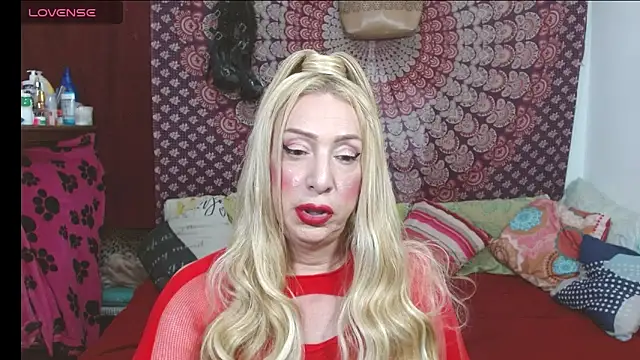 Snapshot of elena_evans chatting on February 2026 10:04:02 PM elena evans online show from February 2026 10:04:02 PM