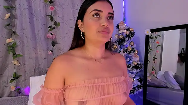 aisha es online show from December 2024 02:11:02 PM