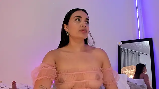 aisha es online show from January 2025 04:04:01 PM