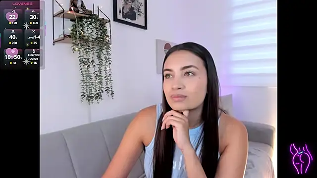 aisha es online show from January 2026 08:36:02 PM