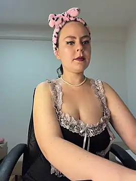 Stoned-baby69 online show from June 2026 07:01:02 PM