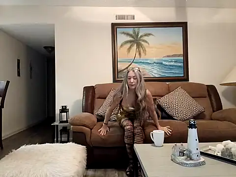 EvaRobinson online show from January 2025 01:10:01 AM