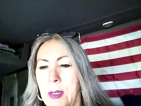 EvaRobinson online show from March 2025 11:36:02 PM