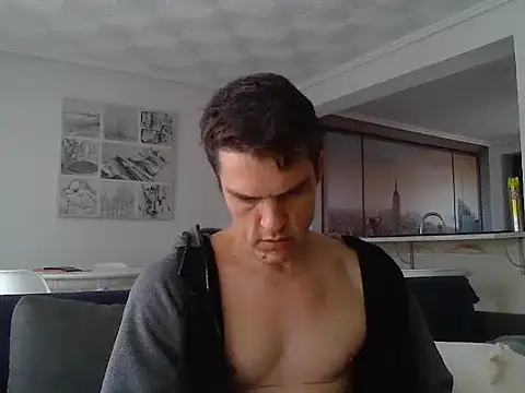 HeteroOli online show from February 2025 10:05:01 AM