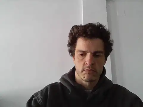 Snapshot of HeteroOli chatting on May 2026 08:55:02 AM HeteroOli online show from May 2026 08:55:02 AM