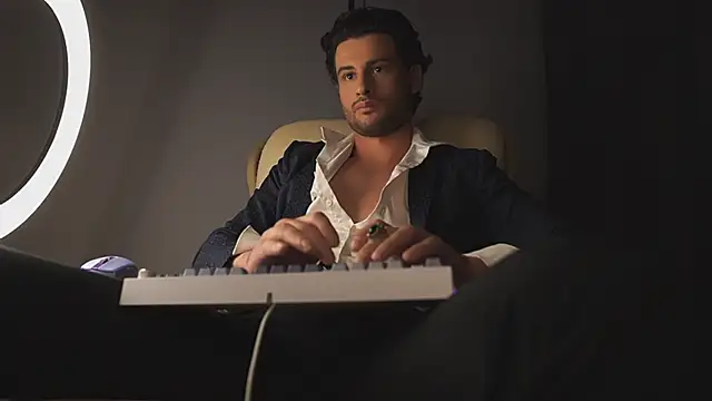 Keen   Luckystrike online show from March 2025 12:04:01 AM