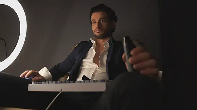 Keen   Luckystrike online show from March 2025 09:48:02 PM