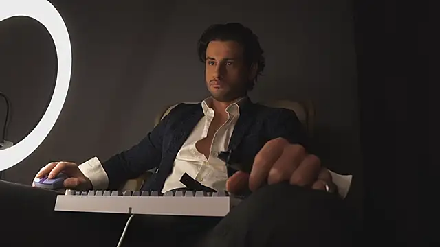 Keen   Luckystrike online show from March 2025 03:01:01 AM