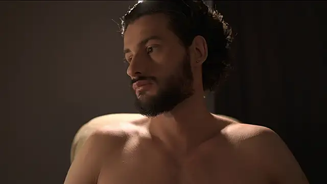 Keen   Luckystrike online show from April 2026 06:40:01 AM